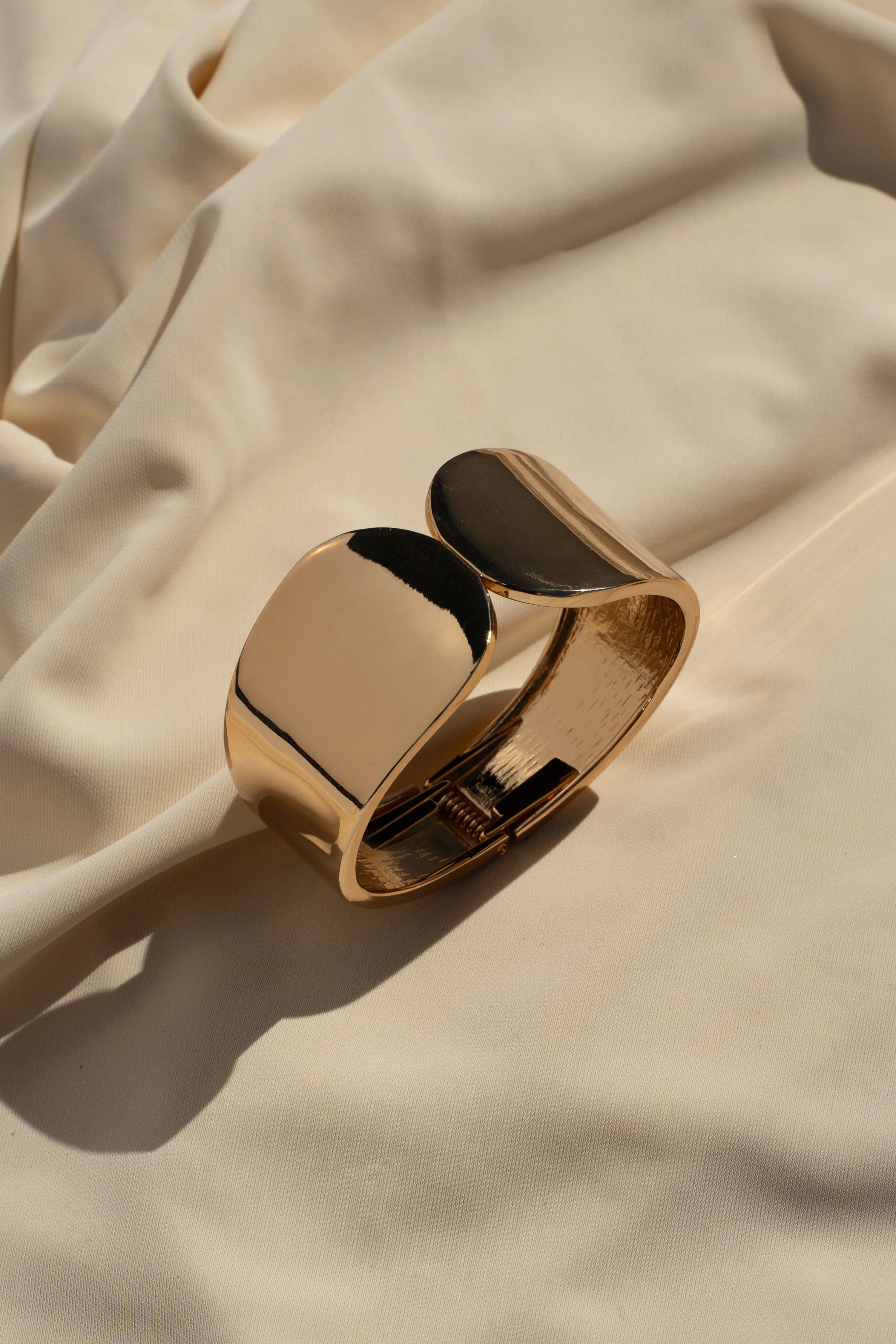 Gold Essential Shine Bracelet