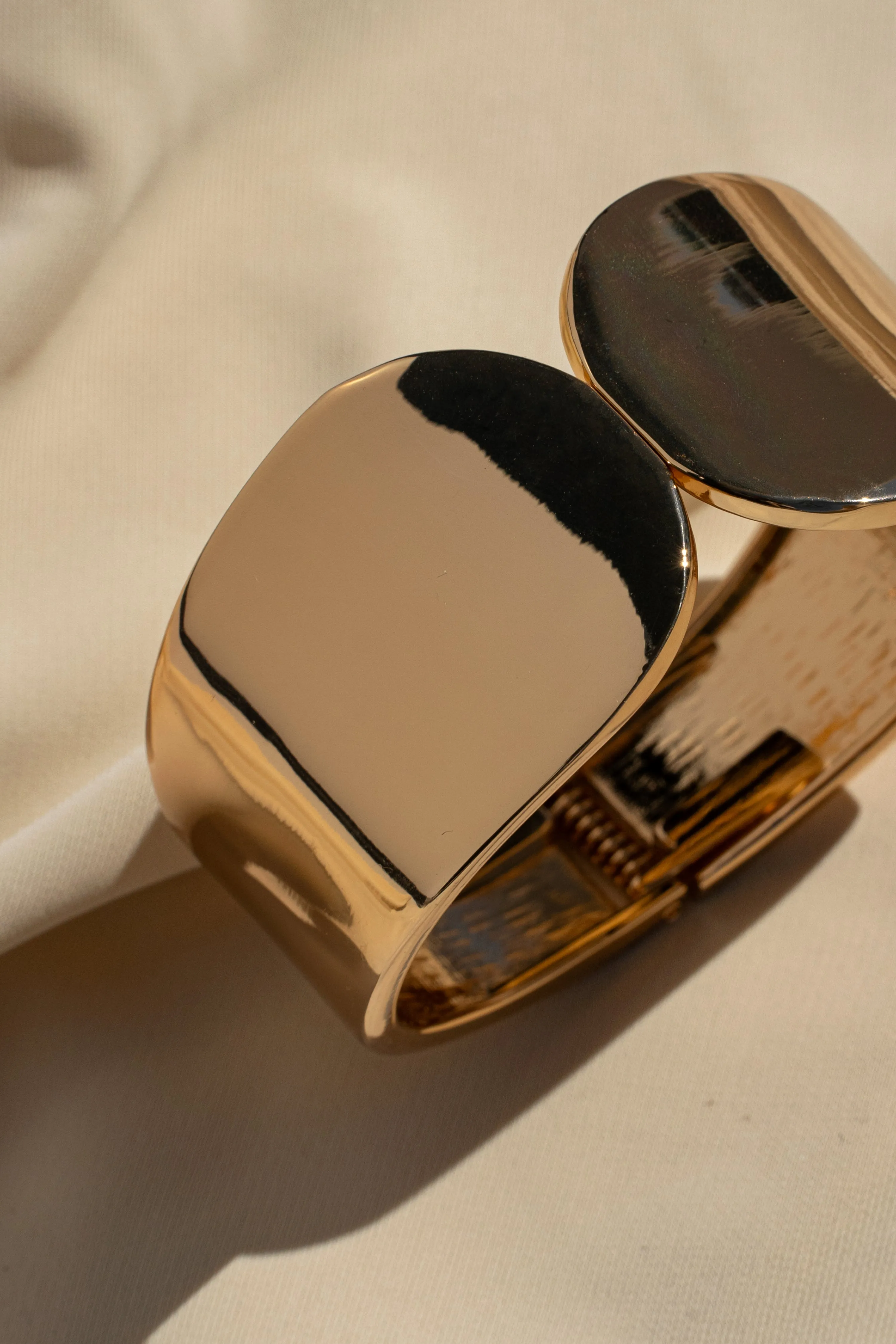 Gold Essential Shine Bracelet