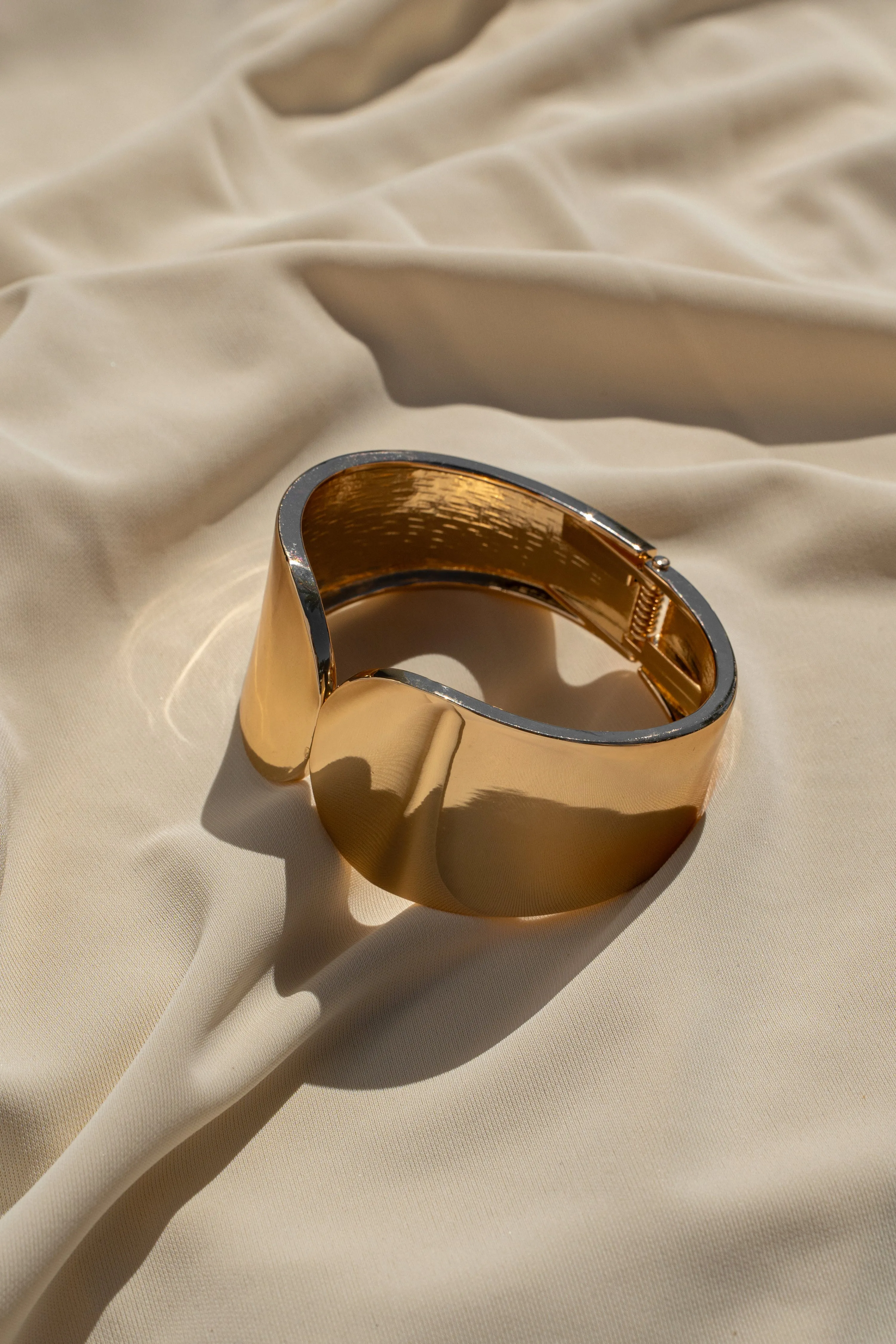 Gold Essential Shine Bracelet