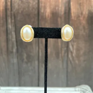 Vintage Oval Pearl Gold Clip Ons